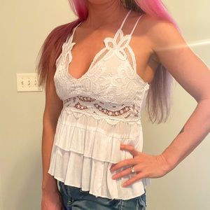 Francesca’s women’s white bralette top, small